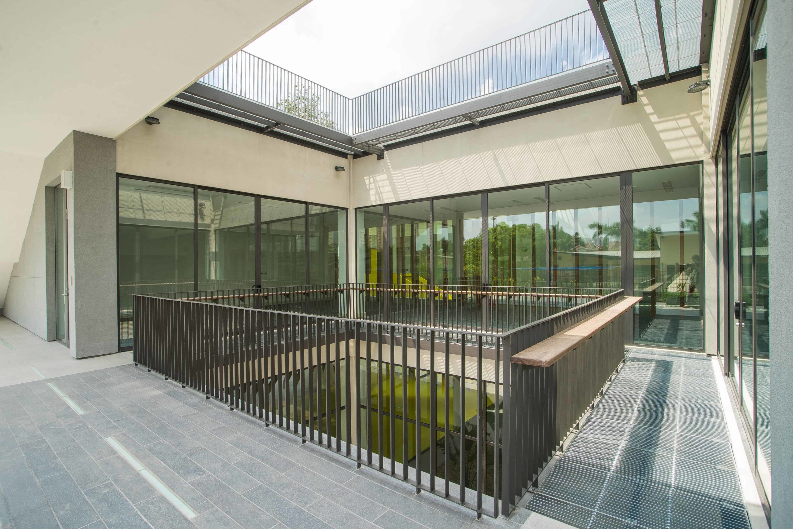 UNIS – UNITED NATIONS INTERNATIONAL SCHOOL 2