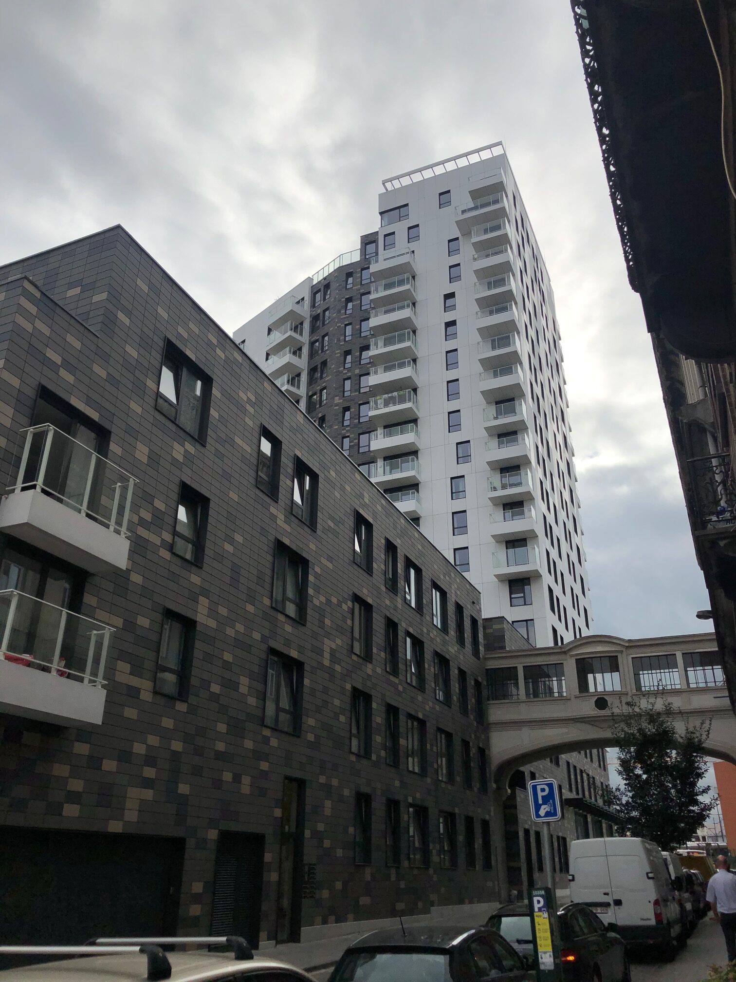 ‘EKLA’ RESIDENTIAL TOWER, OFFICES, KINDERGARTEN AND PRIMARY SCHOOL